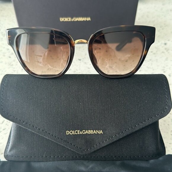 Authentic Dolce & Gabbana Sunglasses - Picture 3 of 4